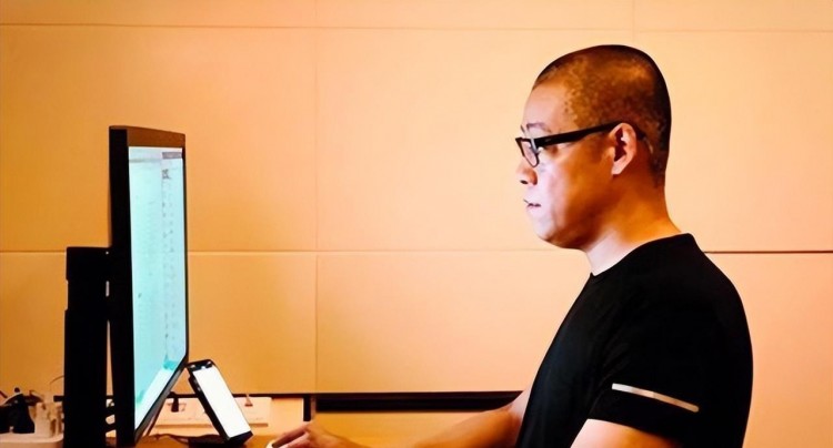 李笑来拥有10万枚比特币套现135亿后为何却称比特币是骗局